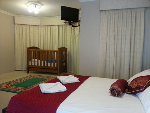 The Retreat - Accommodation Australia 0