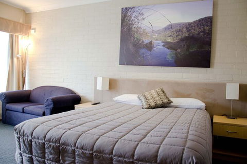 Baybrook Motor Inn & Apartments - Hervey Bay Accommodation 1