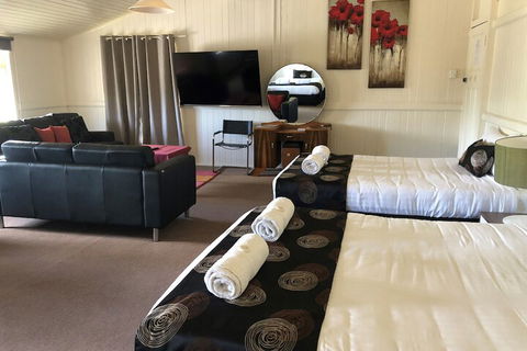 Maleny Hotel - Gold Coast 4U 7