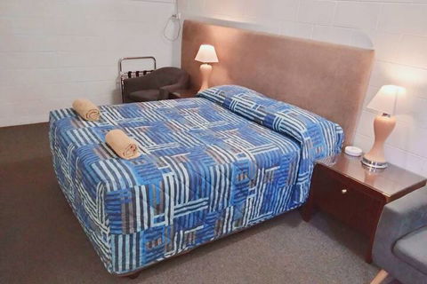 Warren Motor Inn - Hervey Bay Accommodation 7