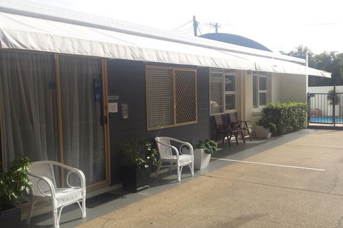 Oceana Holiday Units - Accommodation Newcastle 5
