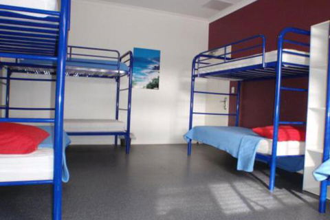 Margaret River Backpackers YHA - Hervey Bay Accommodation 3