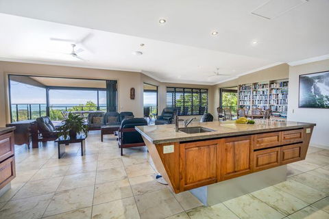 Warrawong Lodge - Holiday Sydney 4
