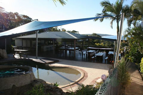 Escape 1770- Adults Only - Holiday Melbourne 1