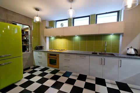 Retro House - Accommodation Yamba 3