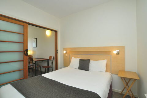 Lennox Holiday Apartments - Accommodation Ballina 5