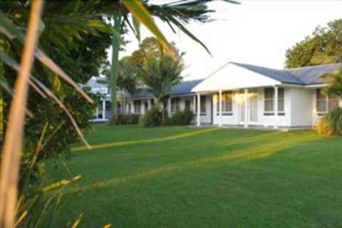 Colonial Court Motor Inn - Accommodation QLD 2