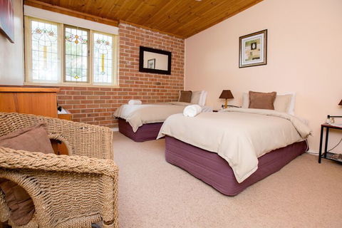 Bluebush Estate - Accommodation Hamilton Island 7