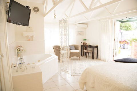Rosebridge House Bed & Breakfast Adult Retreat - Accommodation Sydney 6