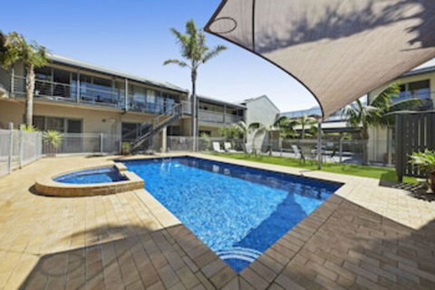 Moonlight Bay Apartments - WA Accommodation 0