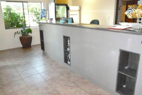 Castle Motor Lodge - Accommodation Newcastle 5