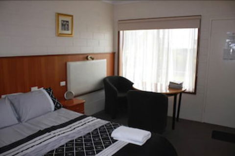 Opal Motel Leongatha - Accommodation Ballina 0