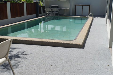 Airlie Seaview Apartments - Accommodation Brisbane 7