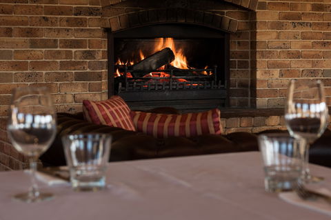 Bowen Inn Motel - Tourism Listing 2