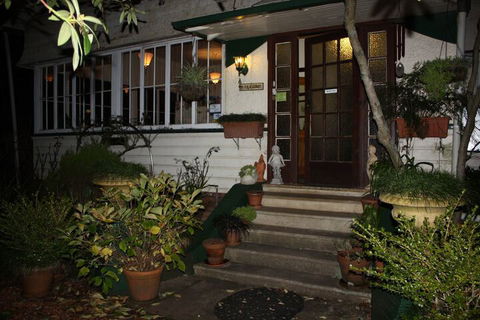 Secrets Hideaway - Accommodation QLD 2