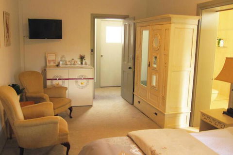 The Old Nunnery - Accommodation Sydney 3