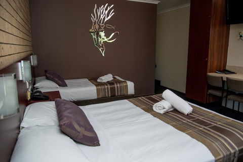 Sarina Motor Inn - Sunshine Coast Guide 6
