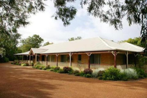 Toby Inlet Bed & Breakfast - Whitsundays Tourism 5