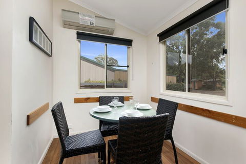 Armidale Tourist Park - Whitsundays Tourism 7