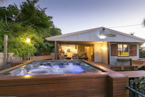 The Beachside Cottages - Accommodation Yamba 0
