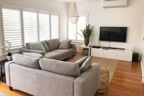The Seaside Beachhouse Mollymook - Yamba Accommodation 0