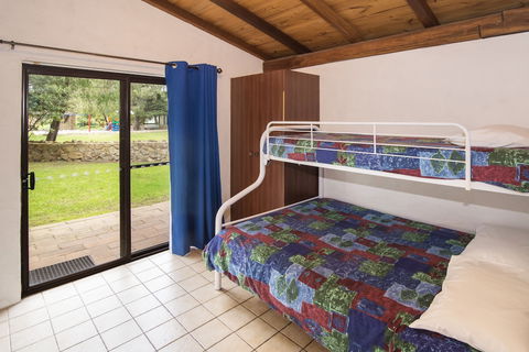 Sandy Bay Holiday Park - YWait Travel 1