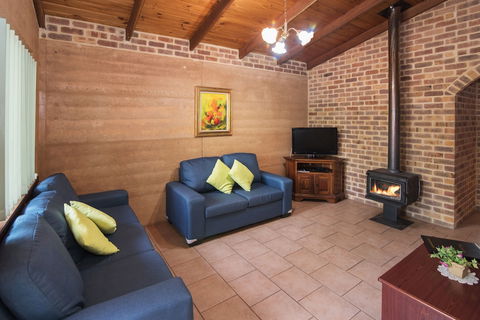 Sandy Bay Holiday Park - YWait Travel 5