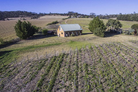 Charles Reuben Estate - Victoria Tourism 3