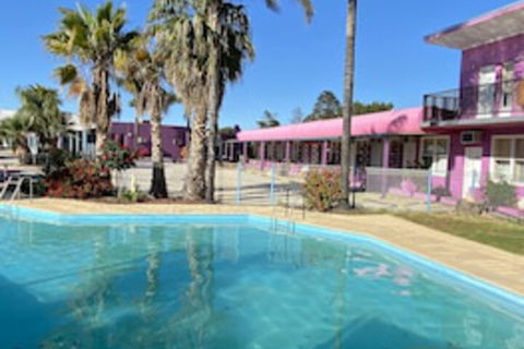 Paddle Steamer Motel - Accommodation Mount Tamborine 0
