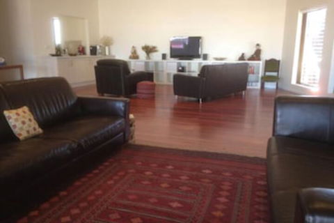 Crossroads Ecomotel - Yamba Accommodation 0