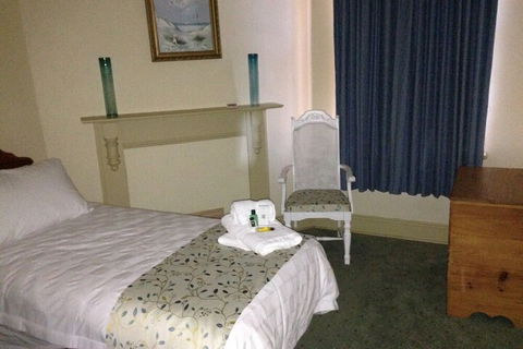 Acacia Bed & Breakfast - Accommodation Sunshine Coast 6