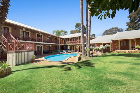 Heritage Country Motel - Accommodation Yamba 5