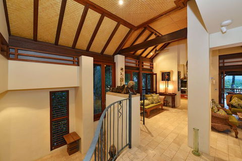 Monsoon Villa B - WA Accommodation 7