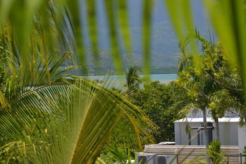 Monsoon Villa B - WA Accommodation 4