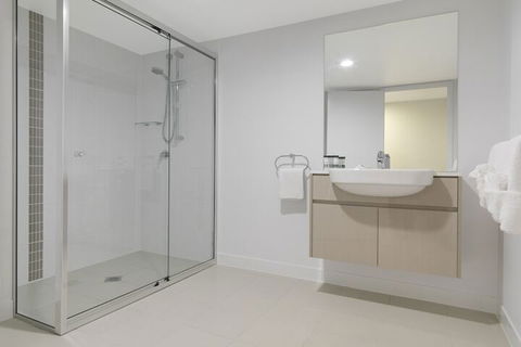 Oaks Mackay Carlyle Suites - New South Wales Tourism  1