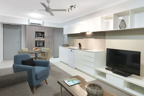 Oaks Mackay Carlyle Suites - New South Wales Tourism  2