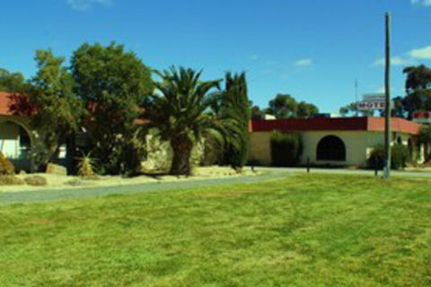 Charlton Motel - Victoria - Accommodation Ballina 0