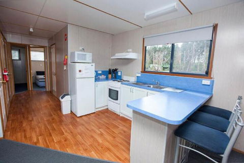Seven Mile Beach Cabin And Caravan Park - Accommodation Directory 2