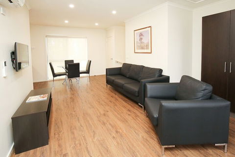 Aquarius Apartments And Cabins - Accommodation Australia 6
