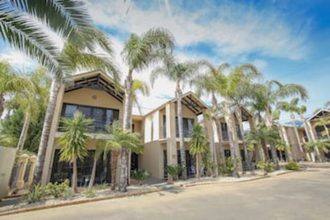 Aquarius Apartments And Cabins - Accommodation Australia 0