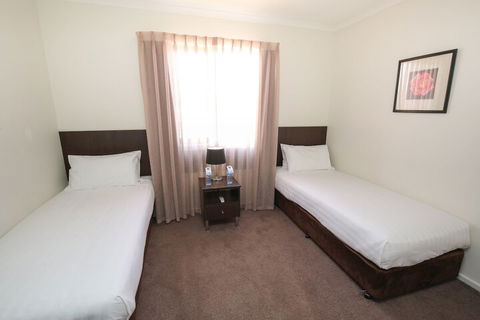 Aquarius Apartments And Cabins - Accommodation Australia 4