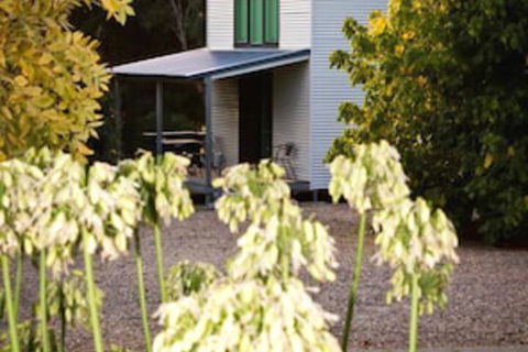 Hillview Farmstay - Tourism Townsville 1