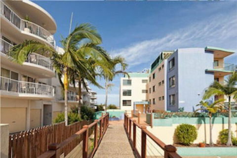 Bayviews & Harbourview Holiday Apartments - Cruises Travel 0