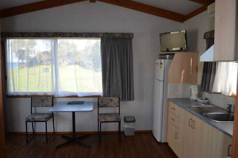Holiday Lifestyle Henty Bay Portland - WA Accommodation 3