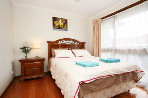 40 Thames Holiday Unit - Accommodation NSW 2