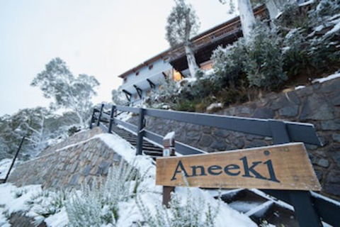 Aneeki Ski Lodge - Hervey Bay Accommodation 0