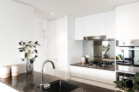 RNR Serviced Apartments North Melbourne - Accommodation Gold Coast 0