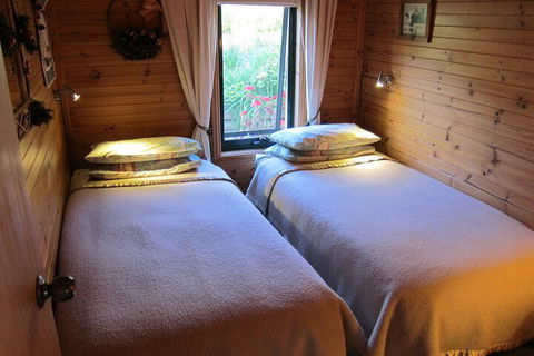 Edelweiss Cottage B&B - Hervey Bay Accommodation 1