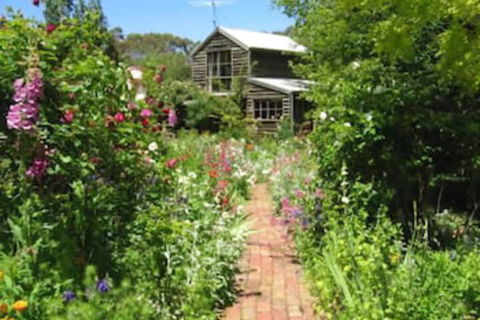 Braeside Mt Macedon Country Retreat & Bed & Breakfast - Whitsundays Tourism 0