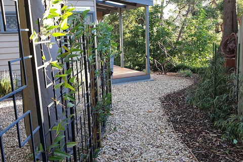 Tangenong Cottages - Yamba Accommodation 6